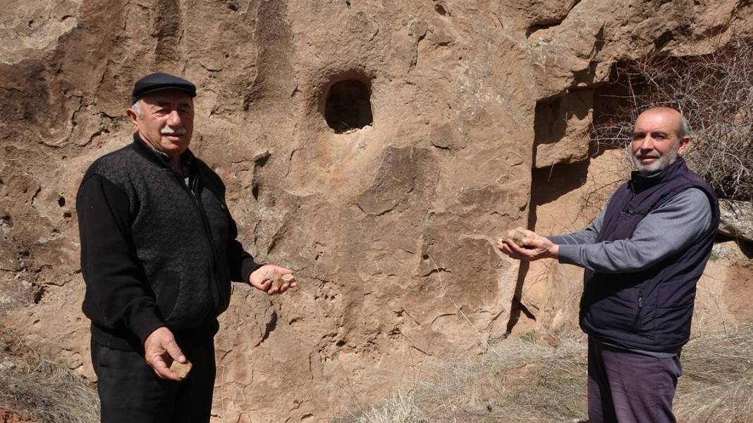 Gizemli oyuğa atılan üç taşı tutturanların dilekleri kabul oluyor! Akın akın o kente gidiyorlar 11